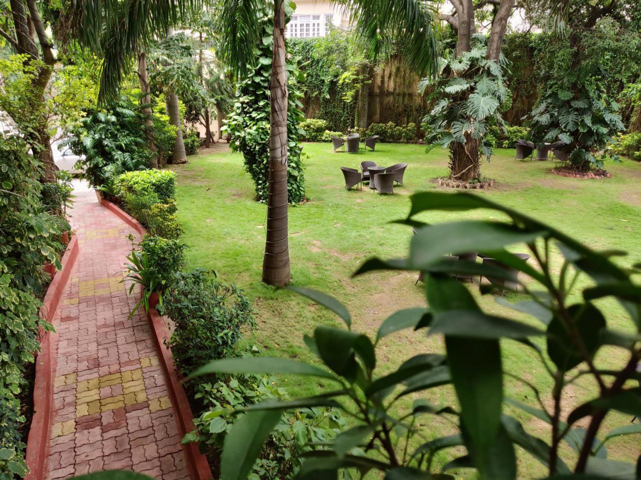 Rajdarshan - A Lake View Hotel In Udaipur Exterior foto
